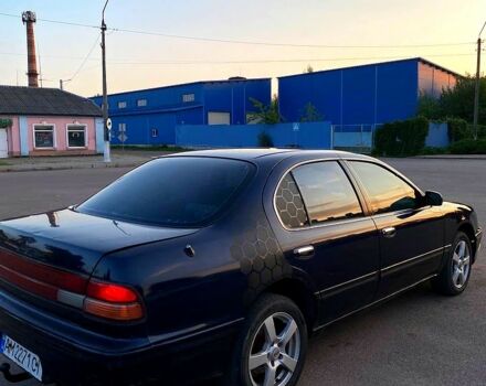 Синій Ніссан Максіма, об'ємом двигуна 3 л та пробігом 300 тис. км за 2200 $, фото 3 на Automoto.ua