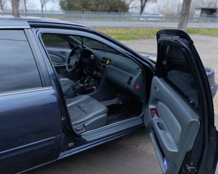 Синий Ниссан Максима, объемом двигателя 3 л и пробегом 359 тыс. км за 2300 $, фото 7 на Automoto.ua