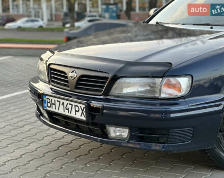 Синий Ниссан Максима, объемом двигателя 3 л и пробегом 290 тыс. км за 1950 $, фото 1 на Automoto.ua