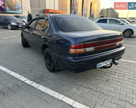 Синий Ниссан Максима, объемом двигателя 3 л и пробегом 290 тыс. км за 1950 $, фото 2 на Automoto.ua