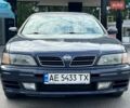 Синий Ниссан Максима, объемом двигателя 2 л и пробегом 285 тыс. км за 2999 $, фото 1 на Automoto.ua