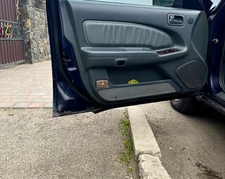 Синий Ниссан Максима, объемом двигателя 3 л и пробегом 556 тыс. км за 1600 $, фото 12 на Automoto.ua