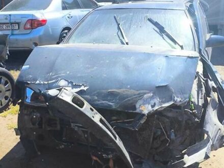 Синий Ниссан Максима, объемом двигателя 2 л и пробегом 400 тыс. км за 800 $, фото 1 на Automoto.ua