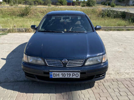 Синий Ниссан Максима, объемом двигателя 2 л и пробегом 333 тыс. км за 1800 $, фото 1 на Automoto.ua