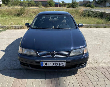 Синий Ниссан Максима, объемом двигателя 2 л и пробегом 333 тыс. км за 1800 $, фото 1 на Automoto.ua