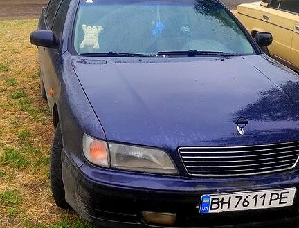 Ніссан Максіма 1997 у Миколаєві на Automoto.ua Синій Ніссан Максіма, об'ємом двигуна 2 л та пробігом 0 тис. км за 1250 $, фото 1 на Automoto.ua