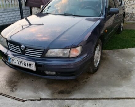 Синій Ніссан Максіма, об'ємом двигуна 3 л та пробігом 300 тис. км за 2300 $, фото 1 на Automoto.ua