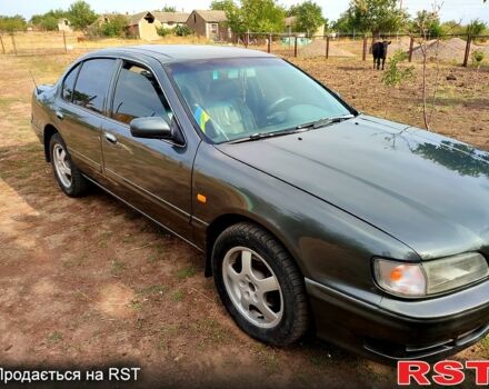 Зелений Ніссан Максіма, об'ємом двигуна 2 л та пробігом 300 тис. км за 2550 $, фото 1 на Automoto.ua