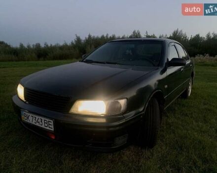 Ніссан Максіма 1995 у Дубровице на Automoto.ua Зелений Ніссан Максіма, об'ємом двигуна 2 л та пробігом 340 тис. км за 2350 $, фото 5 на Automoto.ua