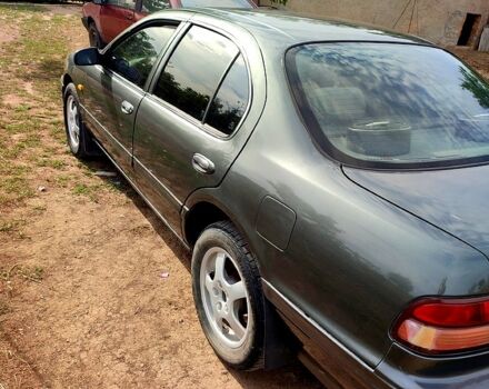 Зелений Ніссан Максіма, об'ємом двигуна 2 л та пробігом 300 тис. км за 2550 $, фото 6 на Automoto.ua