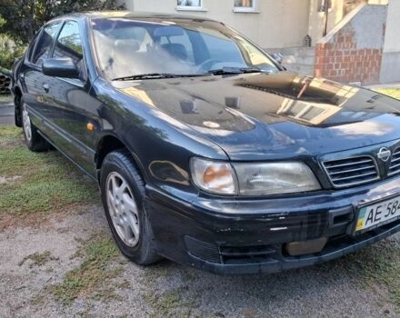 Зелений Ніссан Максіма, об'ємом двигуна 2 л та пробігом 290 тис. км за 1024 $, фото 1 на Automoto.ua