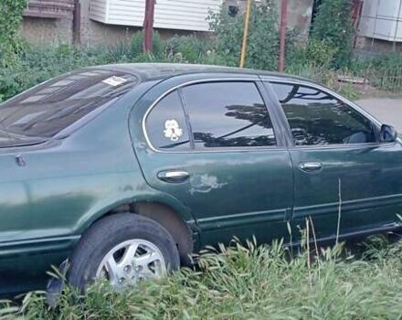 Зелений Ніссан Максіма, об'ємом двигуна 2 л та пробігом 325 тис. км за 2700 $, фото 1 на Automoto.ua