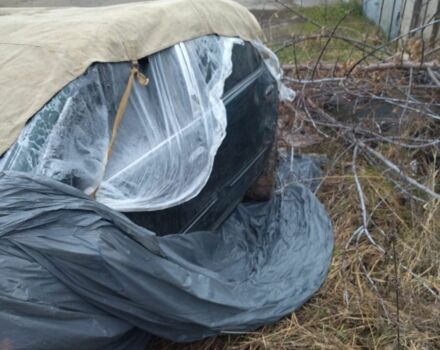 Зелений Ніссан Максіма, об'ємом двигуна 3 л та пробігом 444 тис. км за 1111 $, фото 4 на Automoto.ua