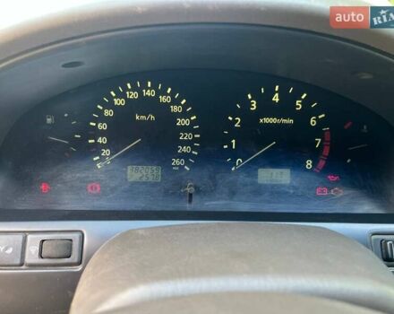 Зелений Ніссан Максіма, об'ємом двигуна 2 л та пробігом 382 тис. км за 3700 $, фото 5 на Automoto.ua