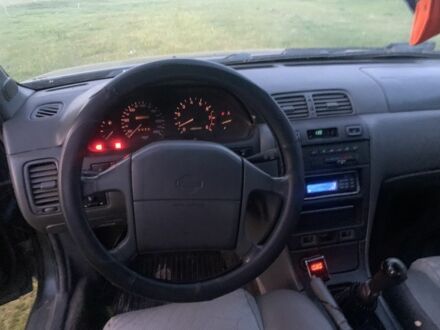 Ніссан Максіма 1995 у Дубровице на Automoto.ua Зелений Ніссан Максіма, об'ємом двигуна 2 л та пробігом 340 тис. км за 2350 $, фото 1 на Automoto.ua