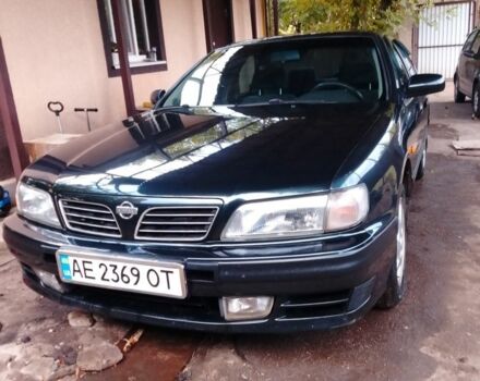 Зеленый Ниссан Максима, объемом двигателя 2 л и пробегом 300 тыс. км за 1325 $, фото 1 на Automoto.ua