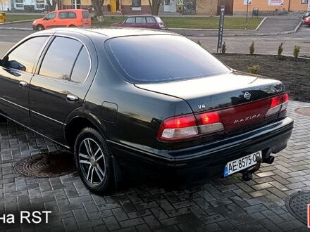 Ниссан Максима 1998 в Царичанке на Automoto.ua Зеленый Ниссан Максима, объемом двигателя 3 л и пробегом 250 тыс. км за 3700 $, фото 1 на Automoto.ua