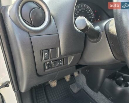 Белый Ниссан Микра, объемом двигателя 1.24 л и пробегом 100 тыс. км за 5900 $, фото 22 на Automoto.ua