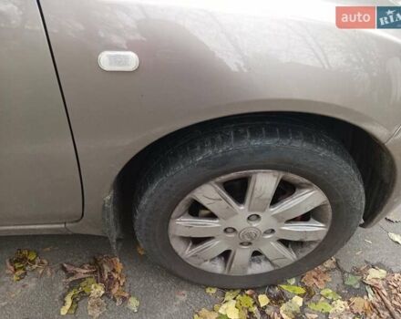 Бежевий Ніссан Мікра, об'ємом двигуна 1.4 л та пробігом 207 тис. км за 5600 $, фото 4 на Automoto.ua