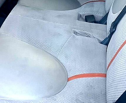 Черный Ниссан Микра, объемом двигателя 1.4 л и пробегом 200 тыс. км за 5500 $, фото 5 на Automoto.ua