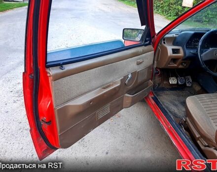 Червоний Ніссан Мікра, об'ємом двигуна 1.1 л та пробігом 300 тис. км за 550 $, фото 2 на Automoto.ua