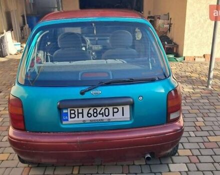 Красный Ниссан Микра, объемом двигателя 1 л и пробегом 300 тыс. км за 1700 $, фото 2 на Automoto.ua