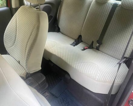 Красный Ниссан Микра, объемом двигателя 1.4 л и пробегом 173 тыс. км за 3800 $, фото 3 на Automoto.ua