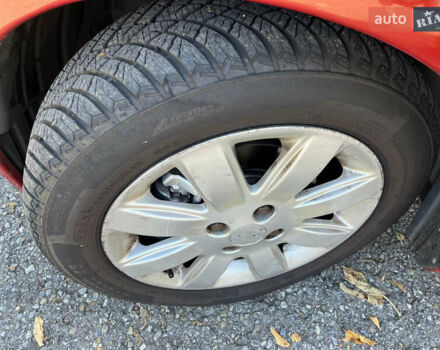 Красный Ниссан Микра, объемом двигателя 1.4 л и пробегом 274 тыс. км за 4450 $, фото 21 на Automoto.ua