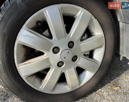 Красный Ниссан Микра, объемом двигателя 1.4 л и пробегом 274 тыс. км за 4450 $, фото 25 на Automoto.ua