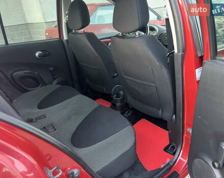 Красный Ниссан Микра, объемом двигателя 1.39 л и пробегом 151 тыс. км за 5555 $, фото 8 на Automoto.ua