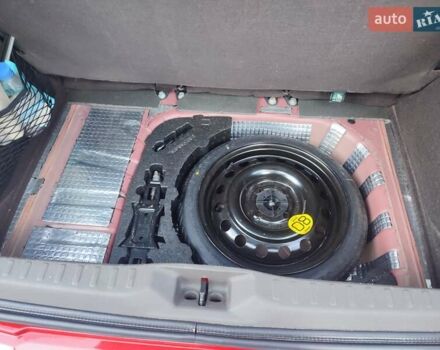 Красный Ниссан Микра, объемом двигателя 1.24 л и пробегом 130 тыс. км за 5000 $, фото 40 на Automoto.ua