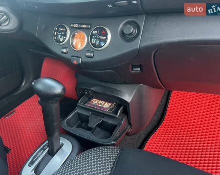 Красный Ниссан Микра, объемом двигателя 1.39 л и пробегом 151 тыс. км за 5555 $, фото 2 на Automoto.ua