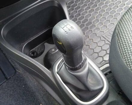 Красный Ниссан Микра, объемом двигателя 1.24 л и пробегом 59 тыс. км за 7100 $, фото 13 на Automoto.ua