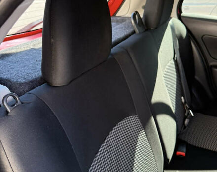 Червоний Ніссан Мікра, об'ємом двигуна 1.6 л та пробігом 50 тис. км за 7999 $, фото 14 на Automoto.ua