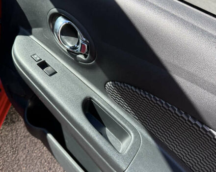 Червоний Ніссан Мікра, об'ємом двигуна 1.6 л та пробігом 50 тис. км за 7999 $, фото 13 на Automoto.ua