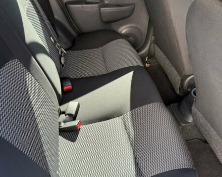 Червоний Ніссан Мікра, об'ємом двигуна 1.6 л та пробігом 50 тис. км за 7999 $, фото 15 на Automoto.ua