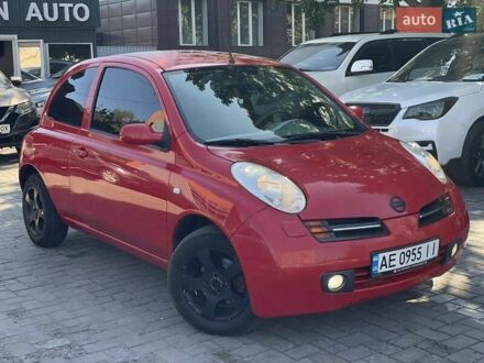 Красный Ниссан Микра, объемом двигателя 1.4 л и пробегом 217 тыс. км за 4300 $, фото 1 на Automoto.ua