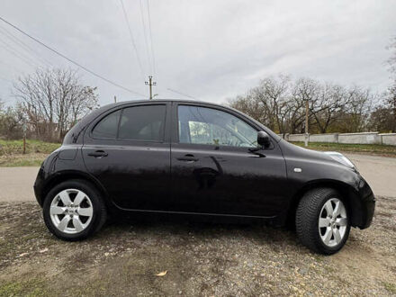 Красный Ниссан Микра, объемом двигателя 1.24 л и пробегом 150 тыс. км за 5900 $, фото 1 на Automoto.ua