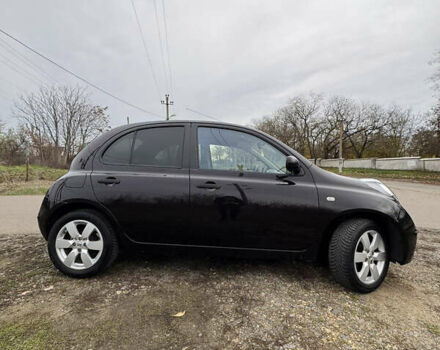 Красный Ниссан Микра, объемом двигателя 1.24 л и пробегом 150 тыс. км за 5900 $, фото 1 на Automoto.ua