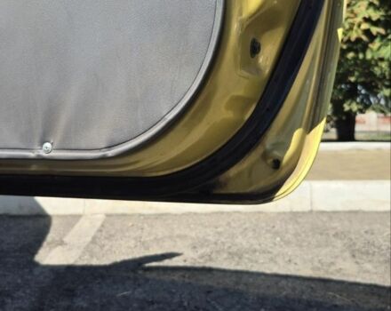 Желтый Ниссан Микра, объемом двигателя 1 л и пробегом 242 тыс. км за 699 $, фото 15 на Automoto.ua