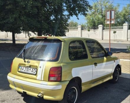 Желтый Ниссан Микра, объемом двигателя 1 л и пробегом 242 тыс. км за 699 $, фото 4 на Automoto.ua