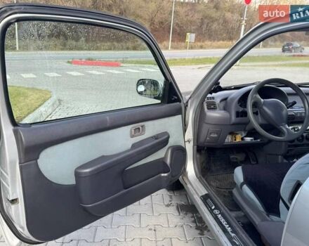 Сірий Ніссан Мікра, об'ємом двигуна 1 л та пробігом 240 тис. км за 2600 $, фото 8 на Automoto.ua
