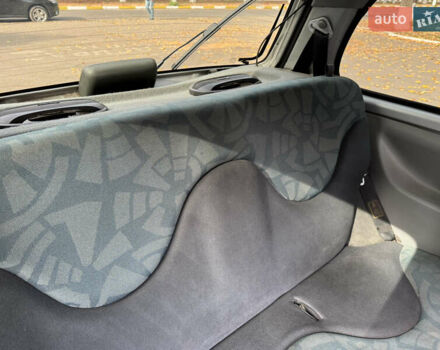 Серый Ниссан Микра, объемом двигателя 1 л и пробегом 229 тыс. км за 3100 $, фото 10 на Automoto.ua