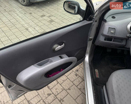 Серый Ниссан Микра, объемом двигателя 1.24 л и пробегом 228 тыс. км за 3400 $, фото 9 на Automoto.ua