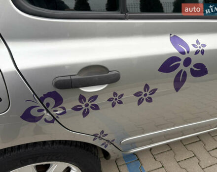 Серый Ниссан Микра, объемом двигателя 1.2 л и пробегом 200 тыс. км за 5900 $, фото 7 на Automoto.ua