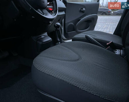 Сірий Ніссан Мікра, об'ємом двигуна 1.2 л та пробігом 127 тис. км за 5800 $, фото 25 на Automoto.ua