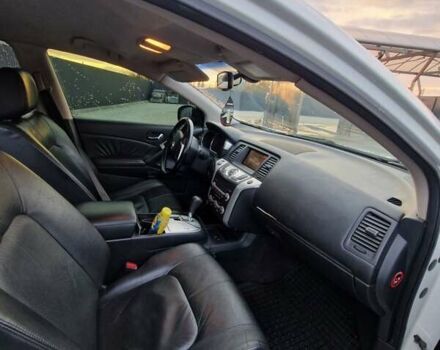 Белый Ниссан Мурано, объемом двигателя 3.5 л и пробегом 128 тыс. км за 10000 $, фото 8 на Automoto.ua