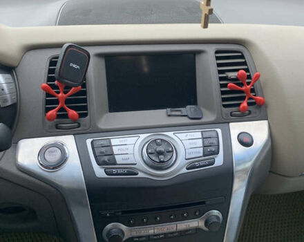 Белый Ниссан Мурано, объемом двигателя 2.49 л и пробегом 290 тыс. км за 9440 $, фото 9 на Automoto.ua