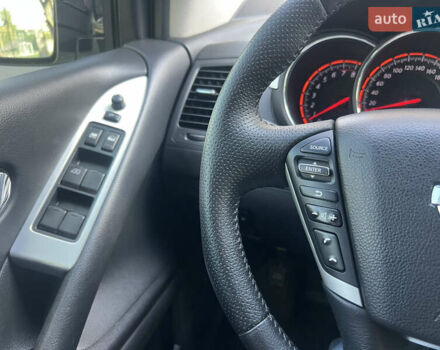 Белый Ниссан Мурано, объемом двигателя 3.5 л и пробегом 141 тыс. км за 11111 $, фото 19 на Automoto.ua