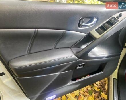Белый Ниссан Мурано, объемом двигателя 3.5 л и пробегом 165 тыс. км за 10900 $, фото 9 на Automoto.ua